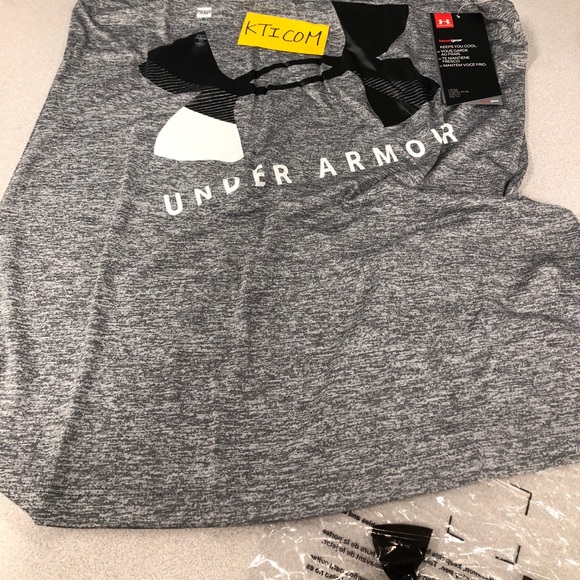 New Under Armour Women running tank - gray - Picture 8 of 8